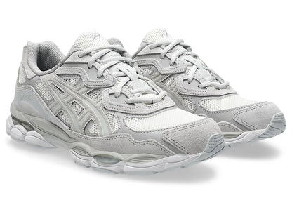 Velia Gel Runner Sneaker V2