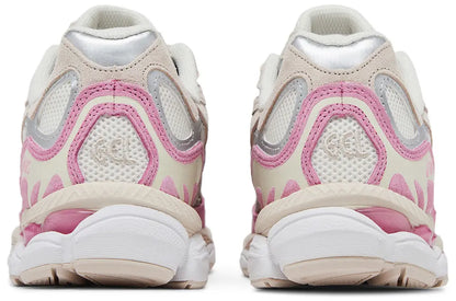 Velia Gel Runner Sneaker V2