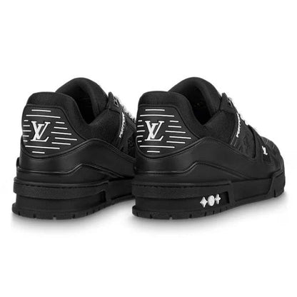 Velia VL All Black Trainer