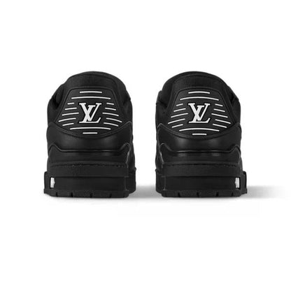 Velia VL All Black Trainer