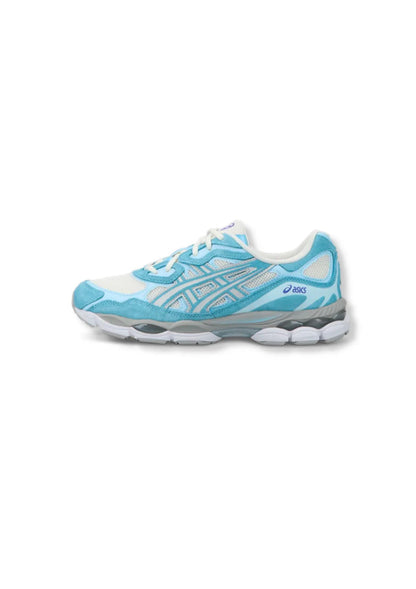 Velia Gel Runner Sneaker V2