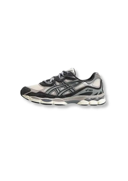 Velia Gel Runner Sneaker V2