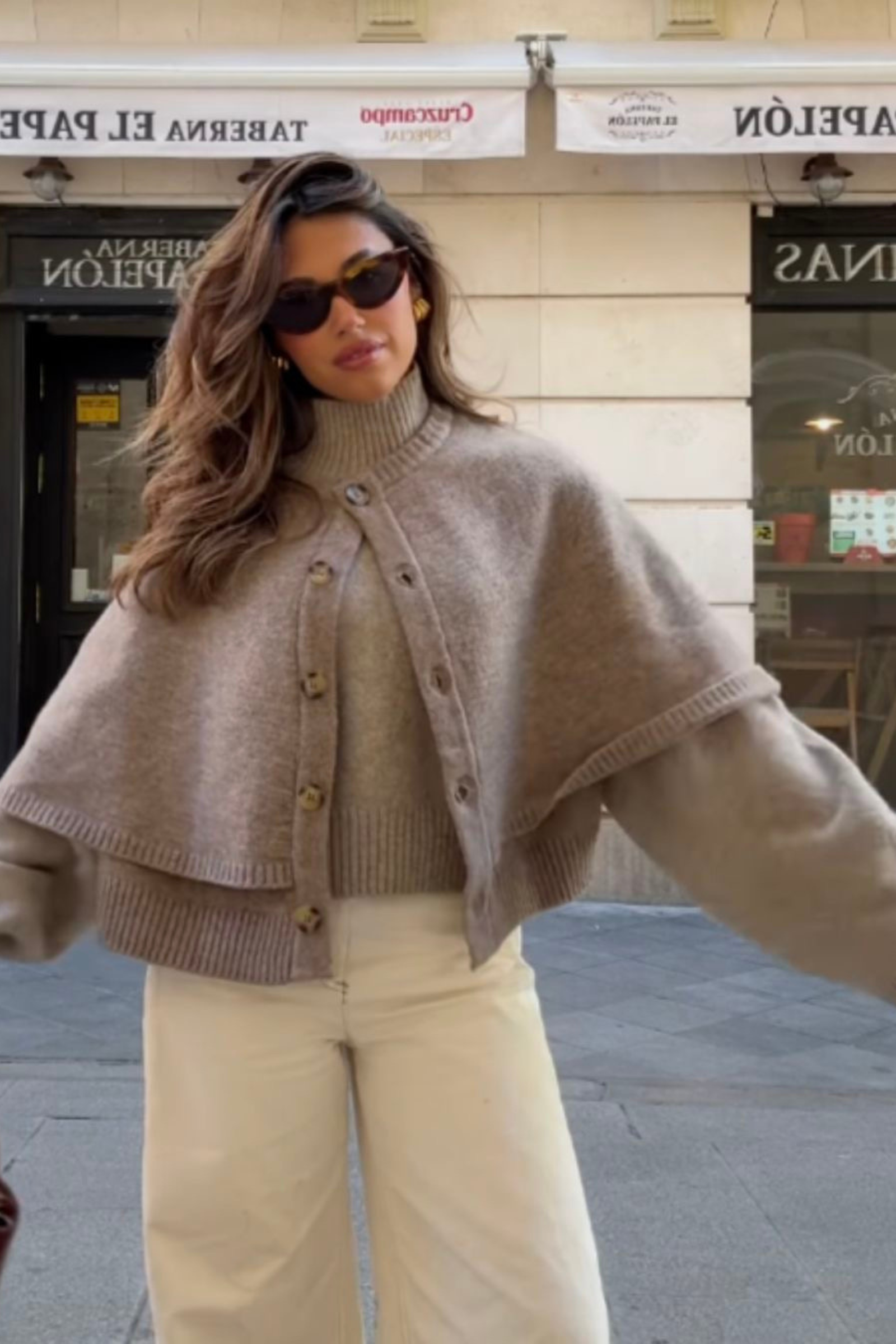 Velia Louvena Cardigan