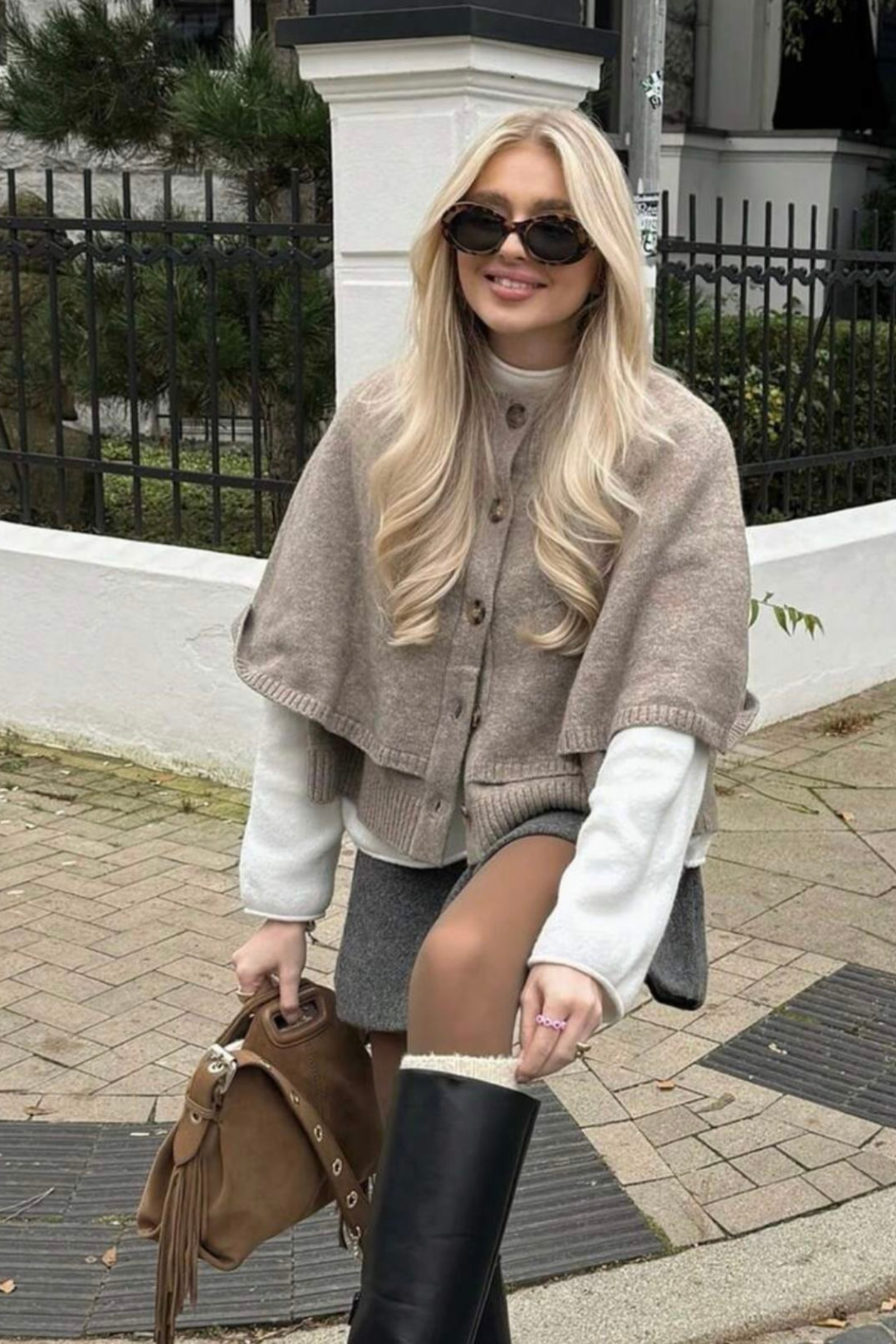 Velia Louvena Cardigan