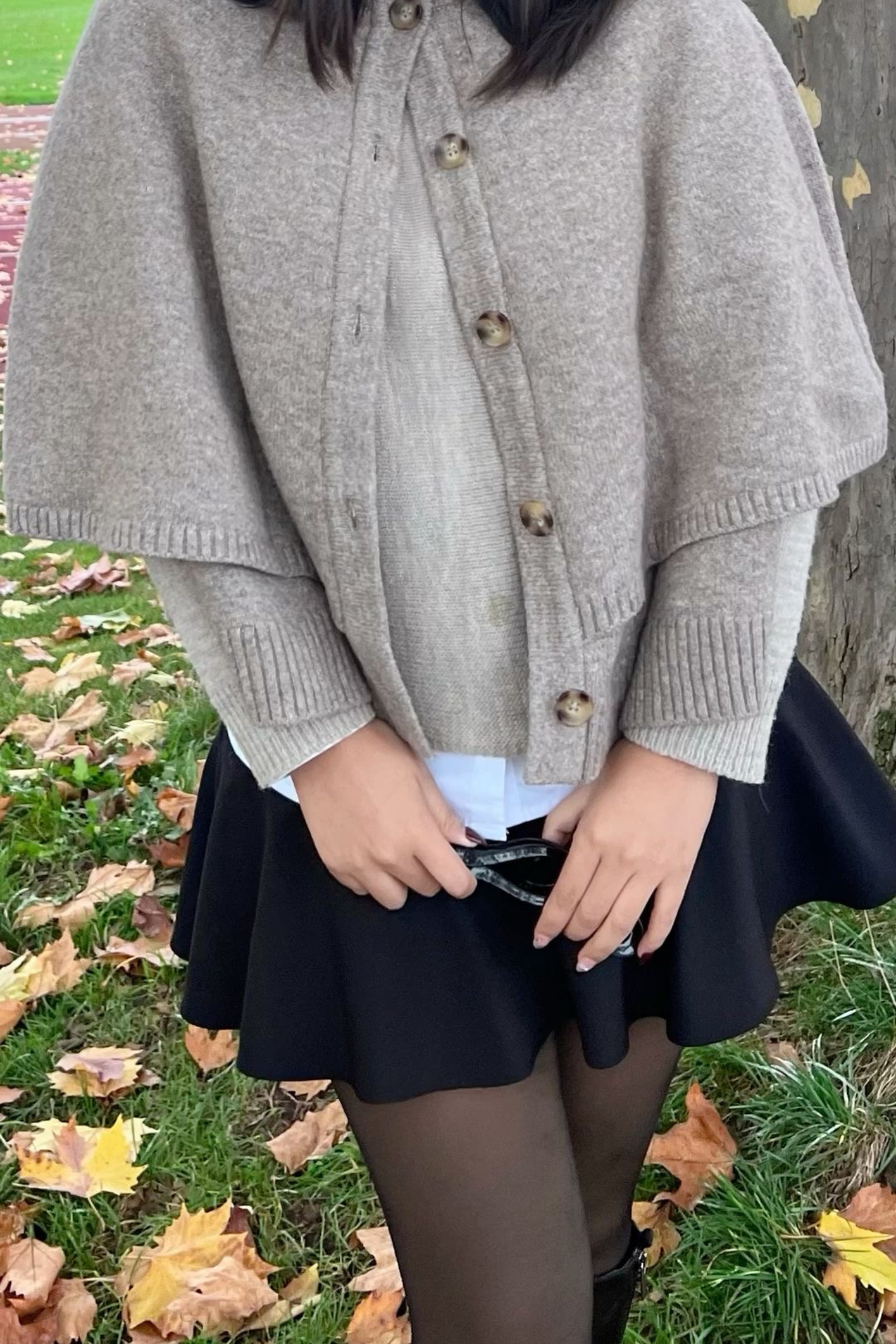 Velia Louvena Cardigan