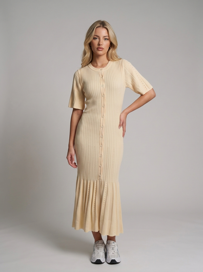 Sommerkleid mit Knopfleiste - Model Ansicht 2