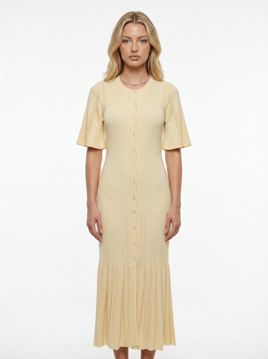 Sommerkleid mit Knopfleiste - Model Ansicht 4