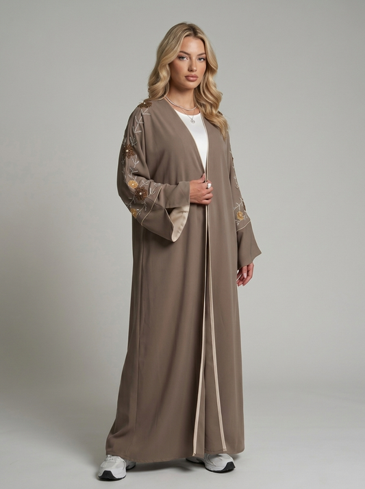 Bestickter Kimono mit Blumenmuster