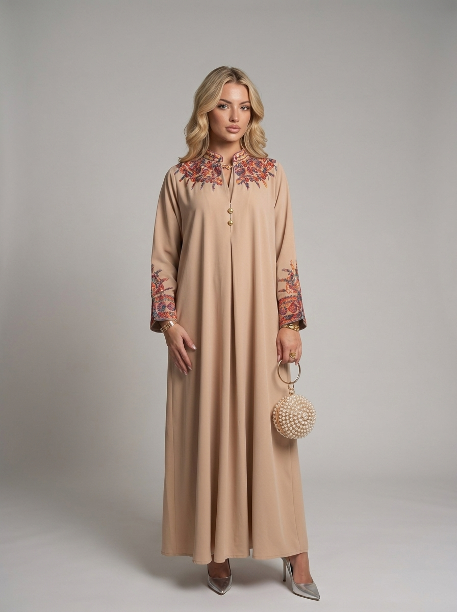 Seltene Abaya mit Ornamenten